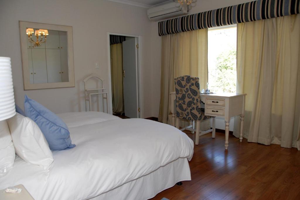 Villa Moringa Guesthouse Windhoek Room photo